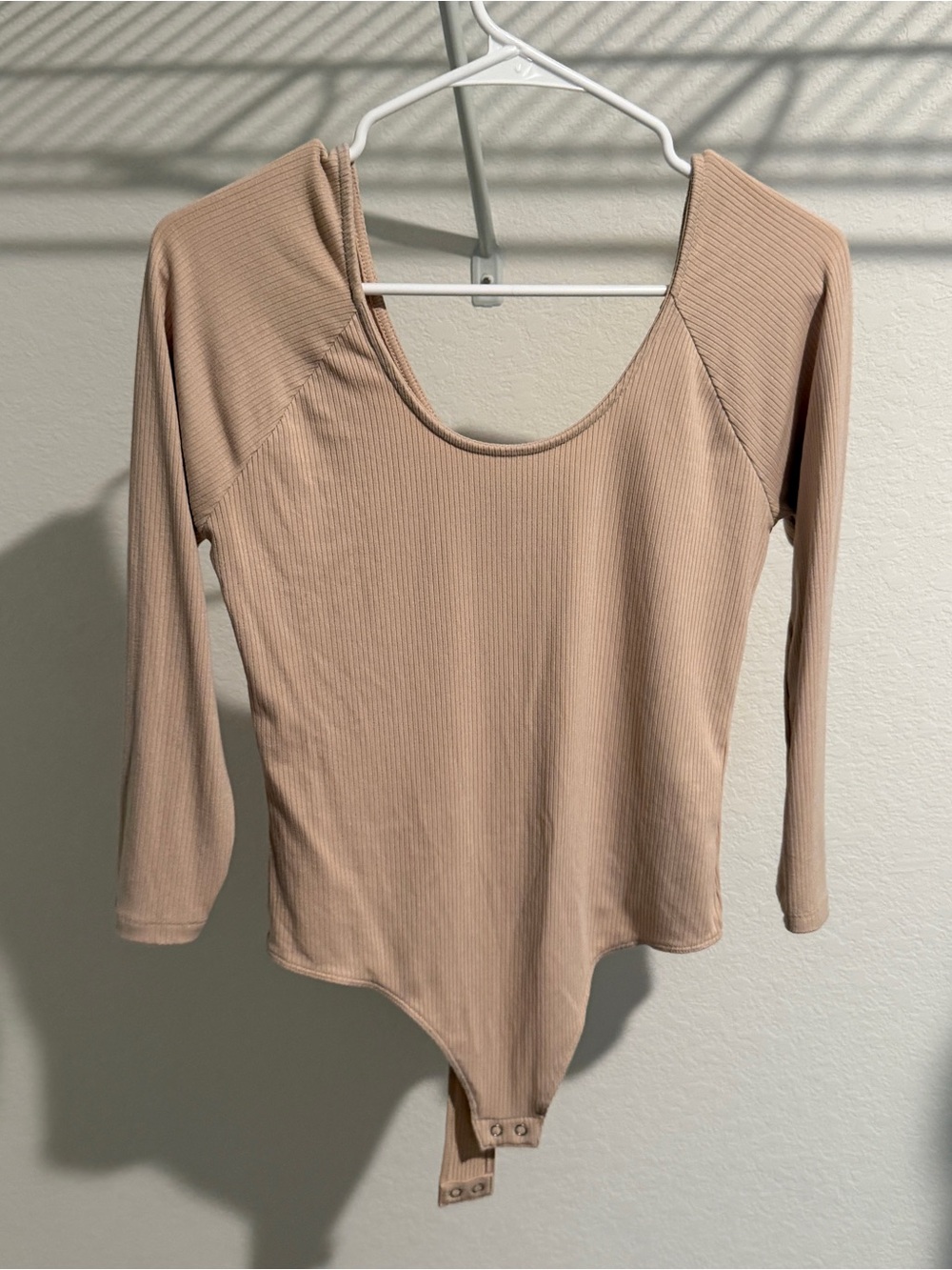 Banana Republic Ribbed Scoop Neck Long Sleeve Bodysuit - Nude